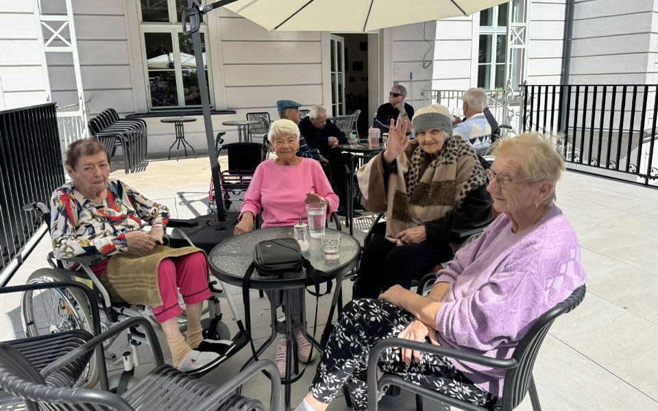 live-new-life-care-home-#1