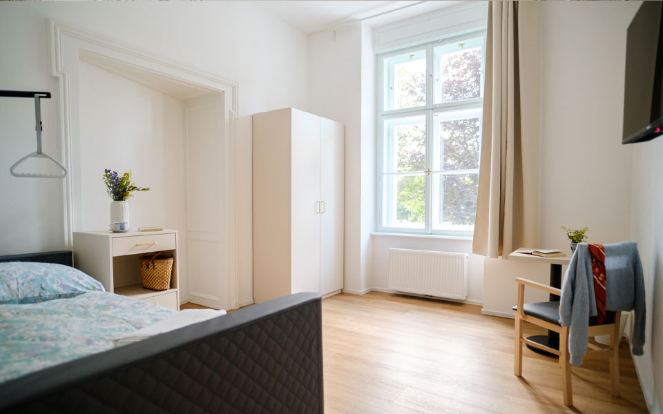 live-new-life-care-home-#1