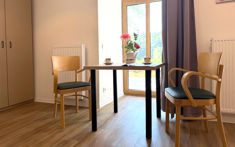 live-new-life-care-home